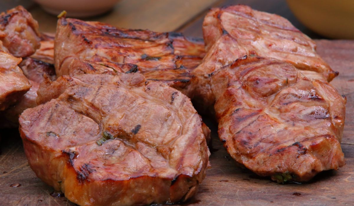 How to Grill Bondiola (Boston Butt) the Argentinian Way