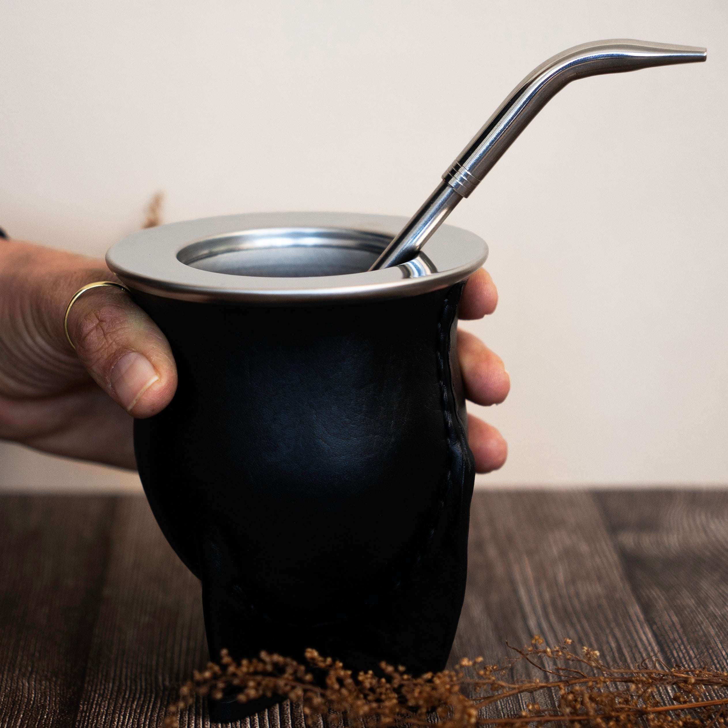 Leather Camionero Inox Cup Black