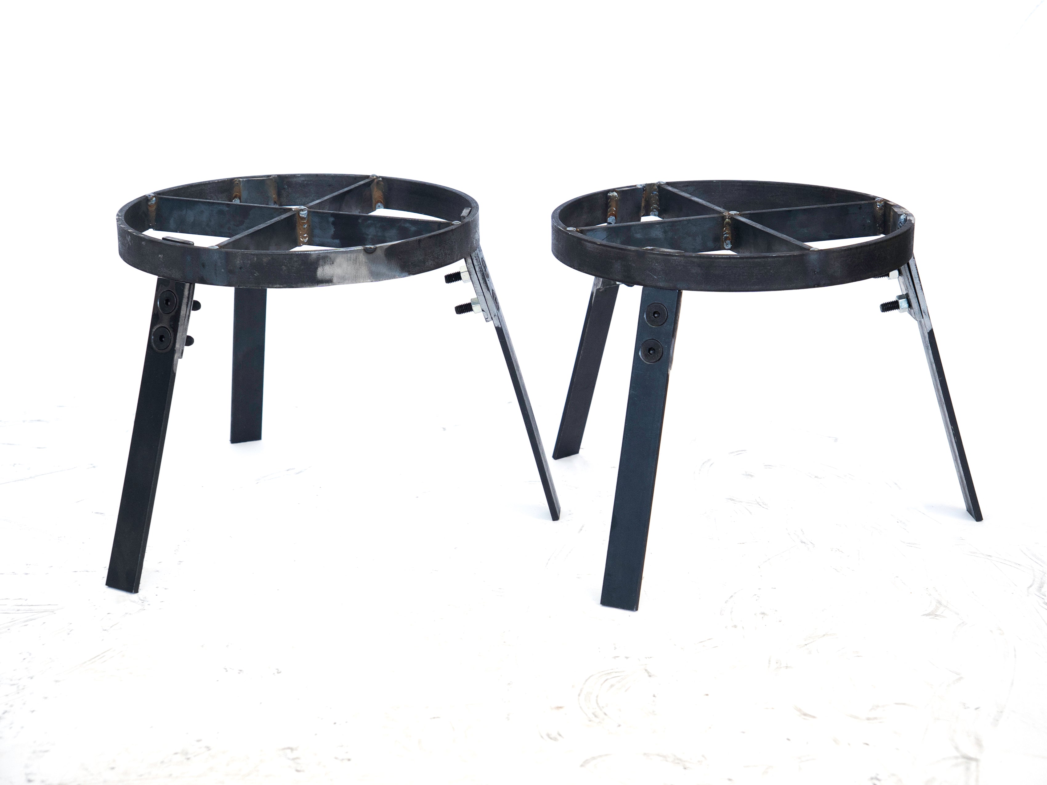 Cooking Stands for the open fire. Heavy Duty Iron Contruccion 11.8 diameter