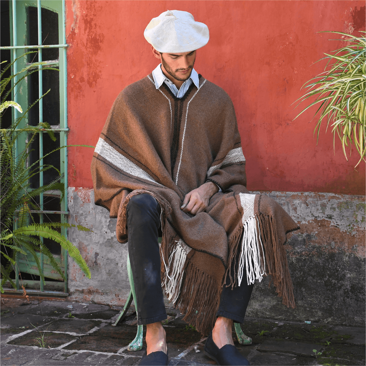 Llama Wool Knitted Poncho (Brown)Gaucholife