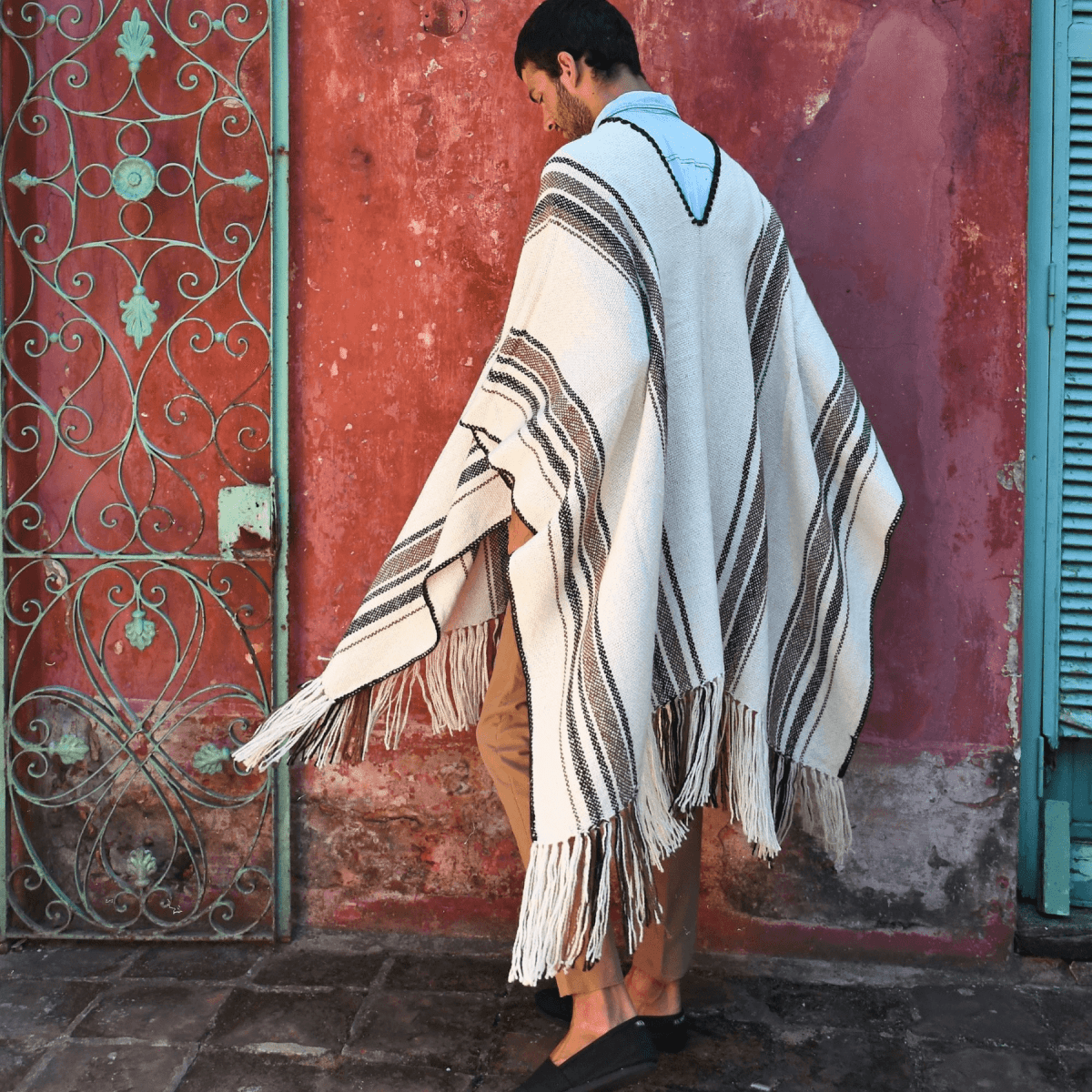 Llama Wool Knitted Poncho (Cream)Gaucholife