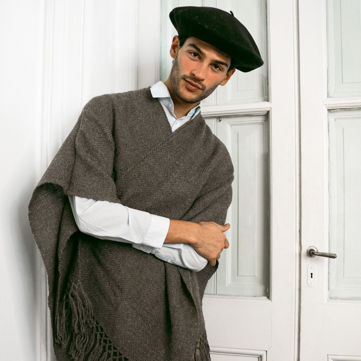 Llama Wool Knitted Shawl Poncho (Gray)Gaucholife