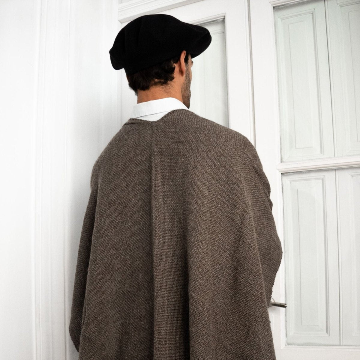 Llama Wool Knitted Shawl Poncho (Gray)Gaucholife