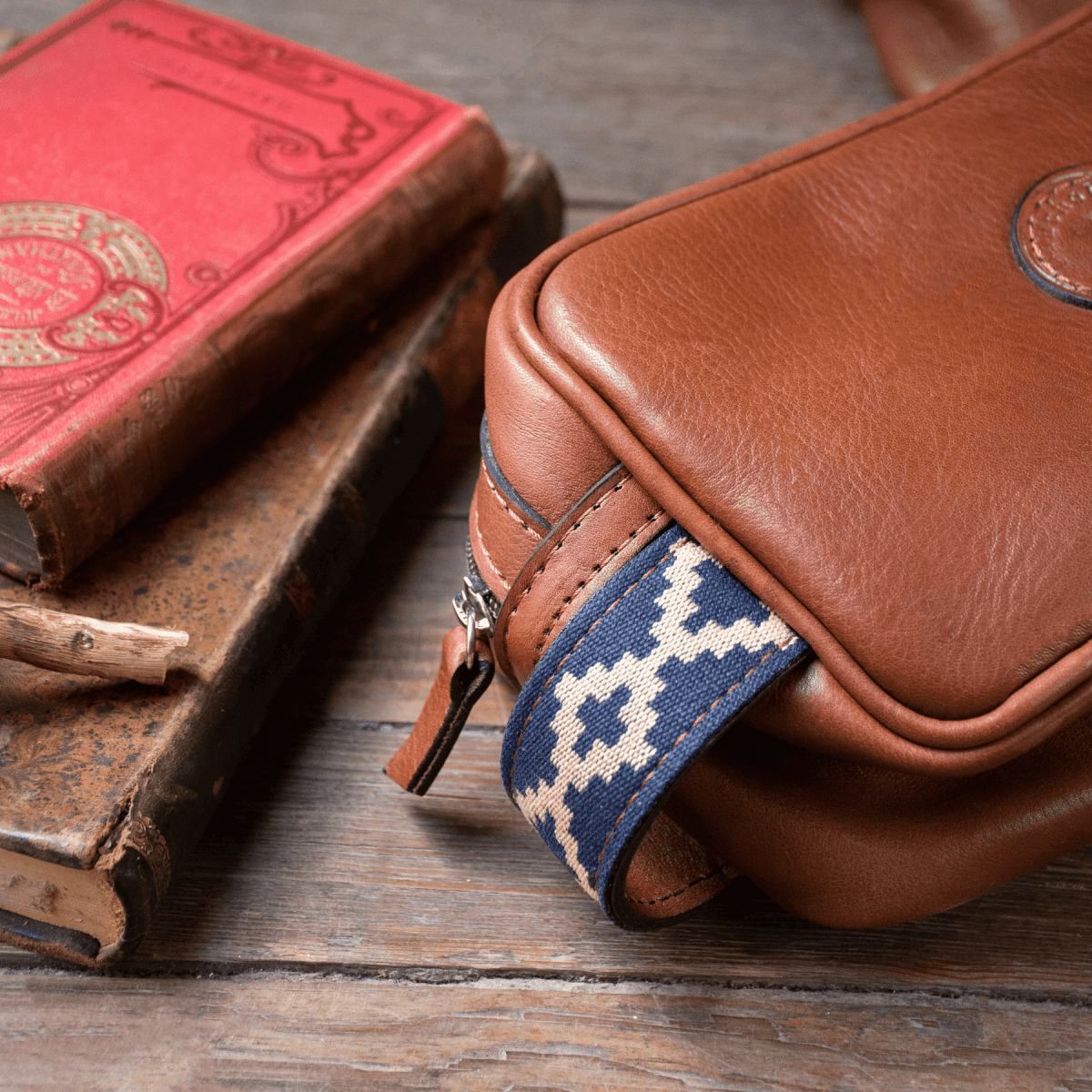 Toiletry Leather BagBlackGaucholife