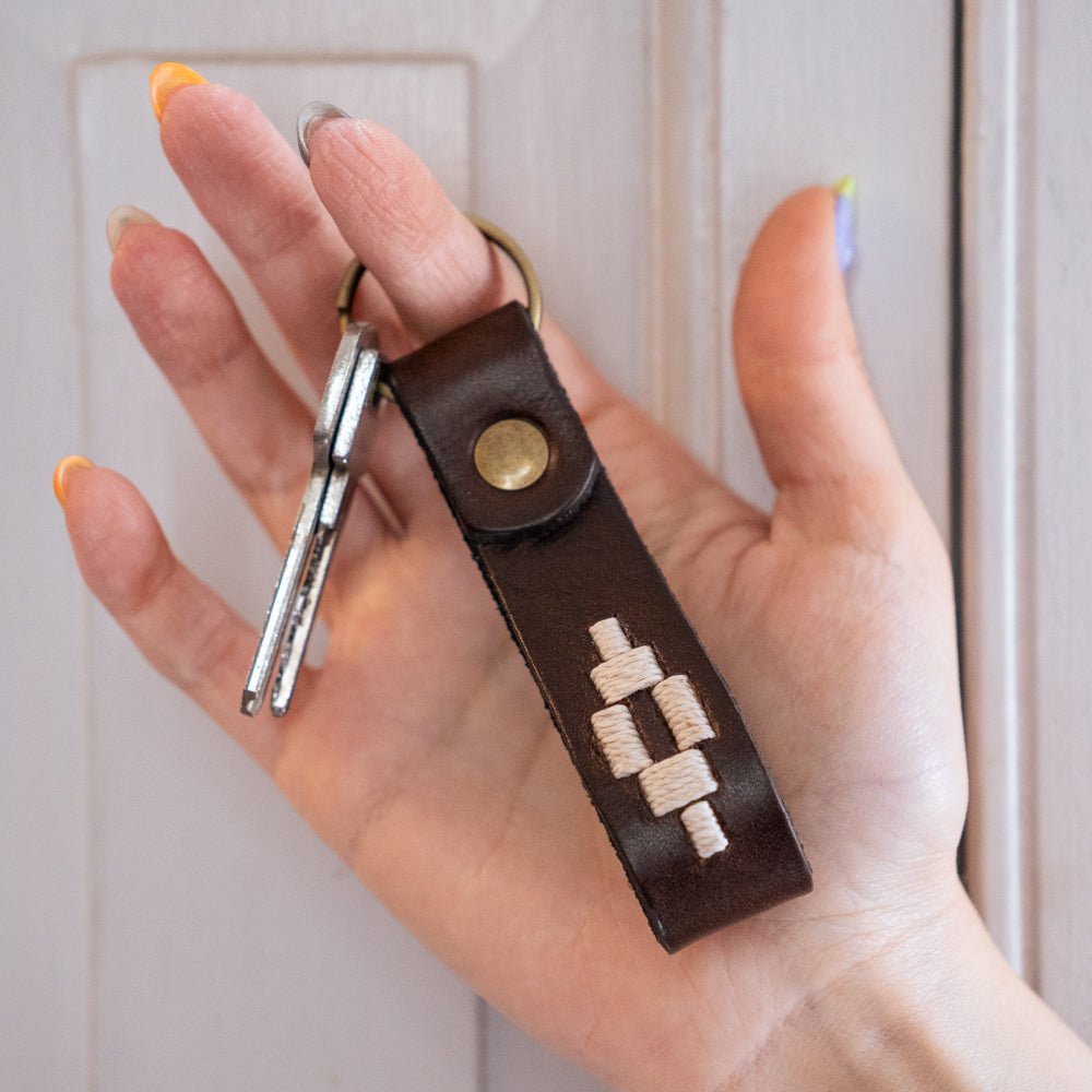 Embroidered Brown Leather KeychainWhiteGaucholife