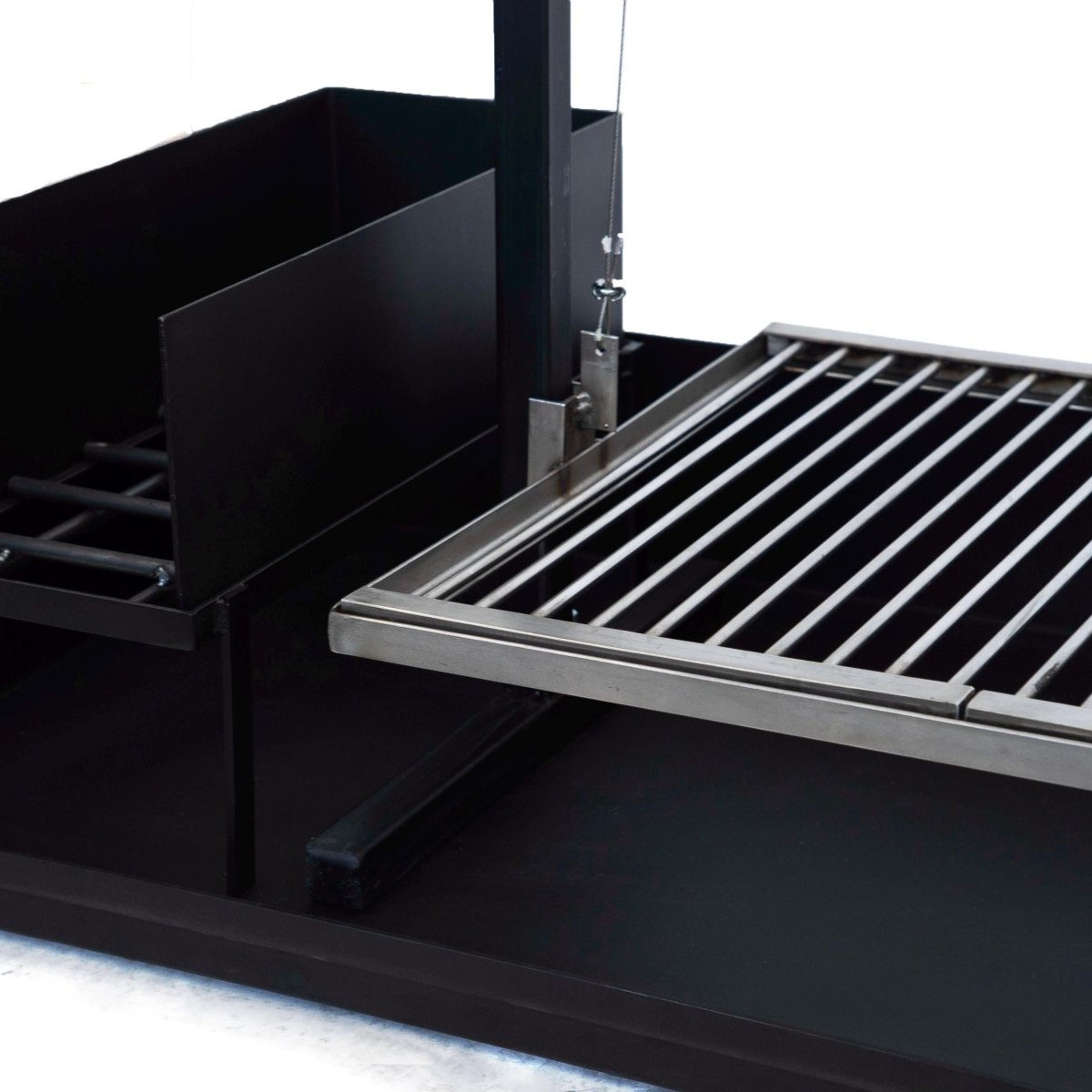 Argentine Inox Medium Santa Maria grill with brasero countertopRound BarsGaucholife