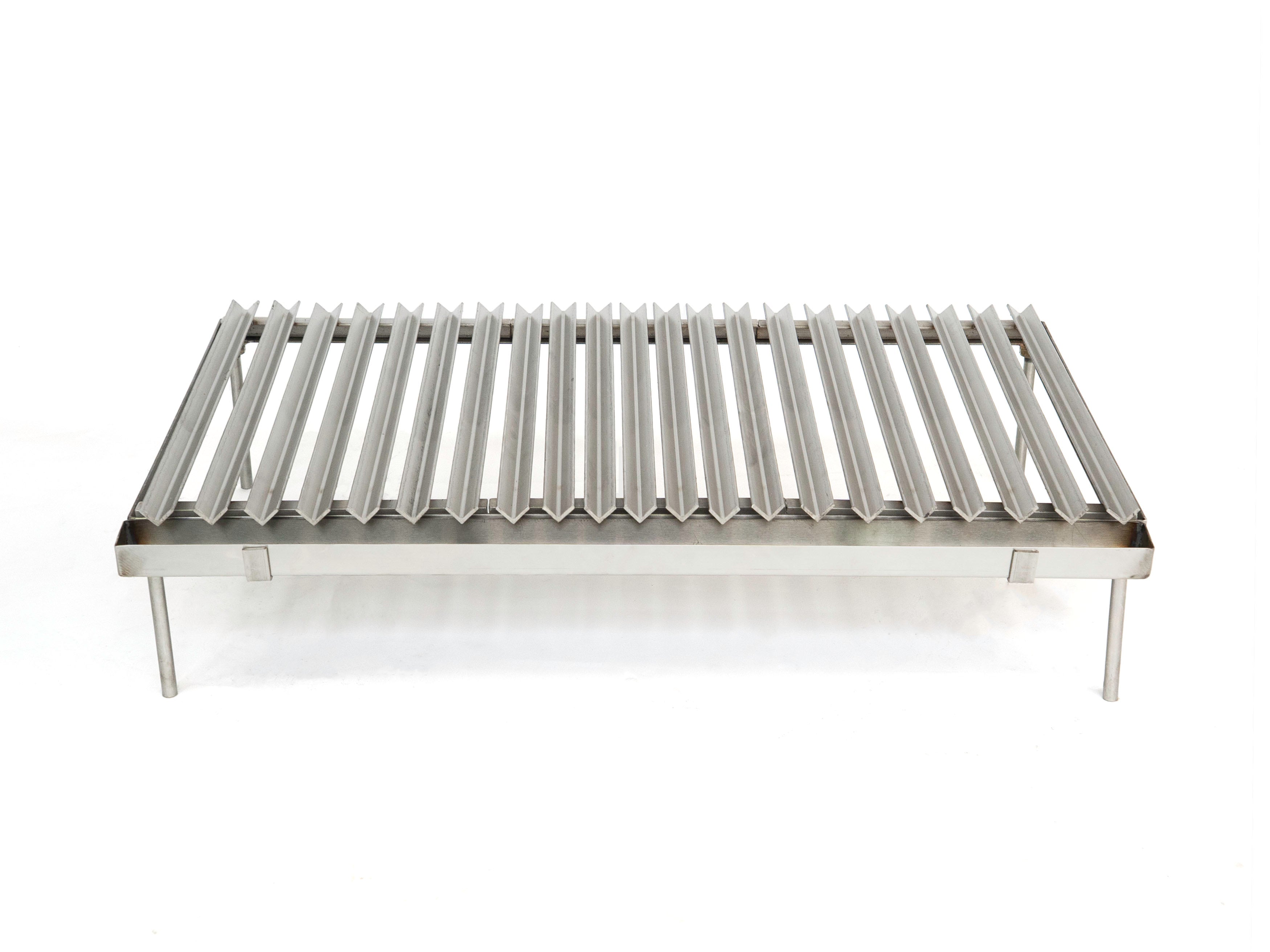 Stainless V Shape Argentine Grill