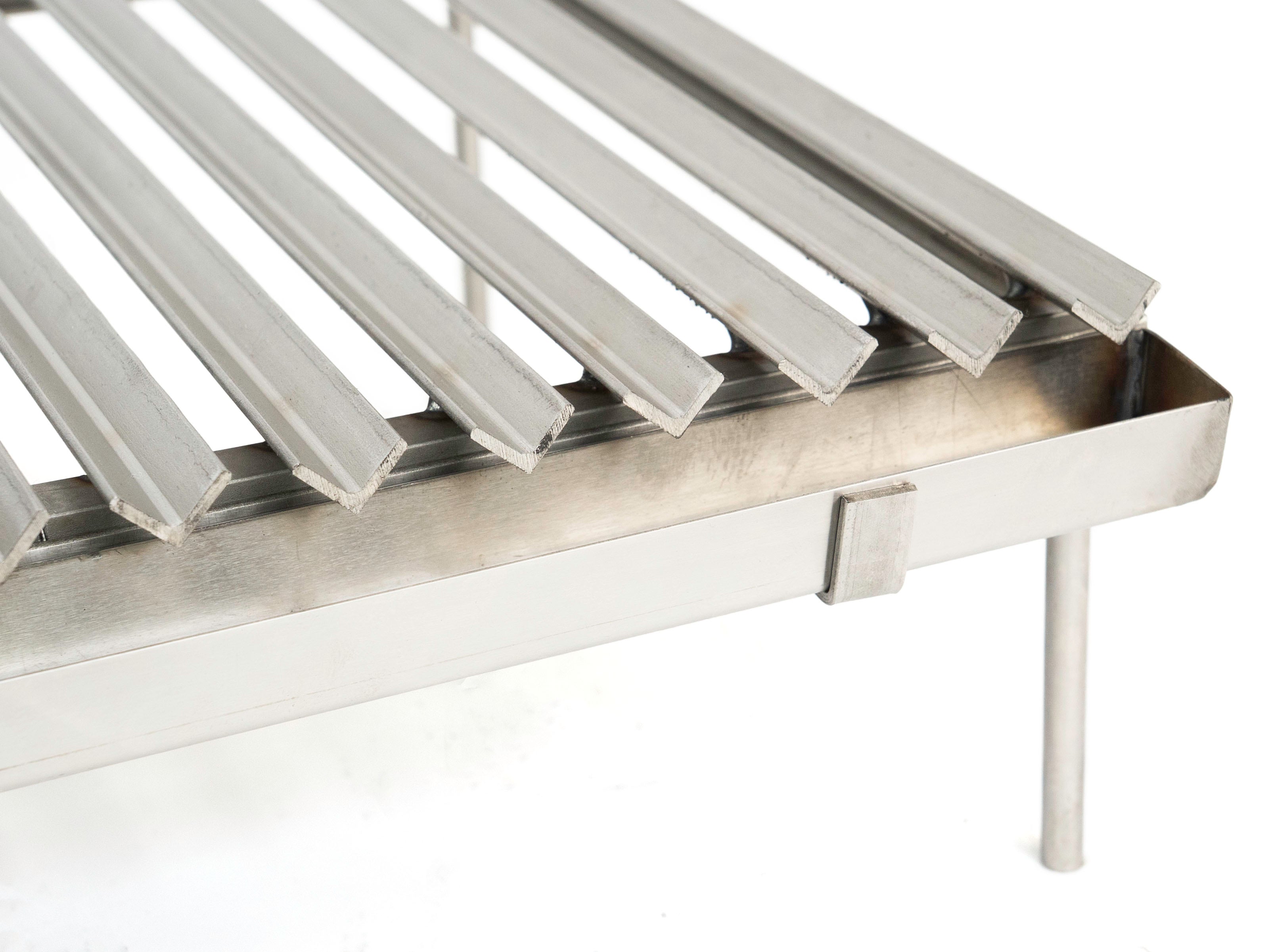 Stainless V Shape Argentine Grill