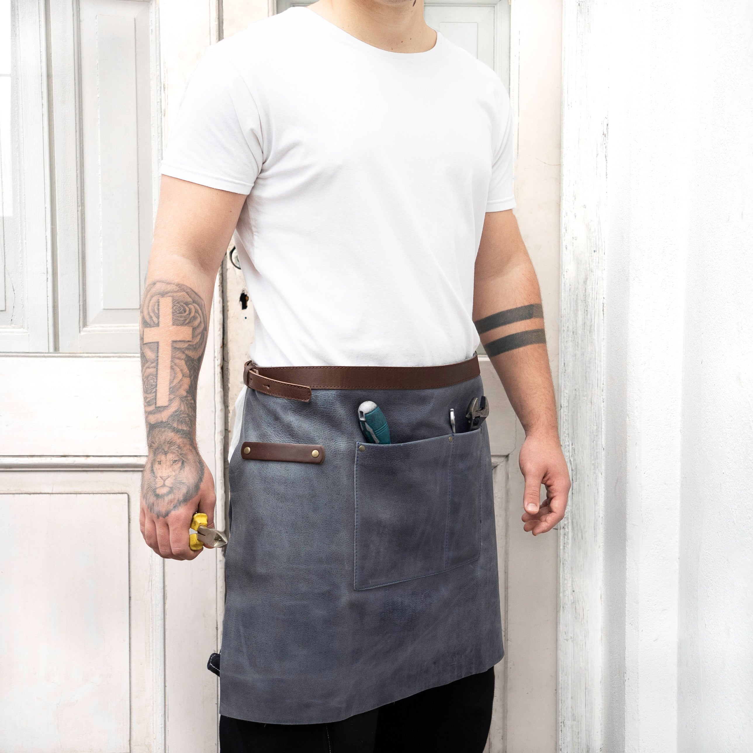 Gaucholife Blue Half Leather Apron Handmade Adjustable Vegetable-Tanned Leather Apron