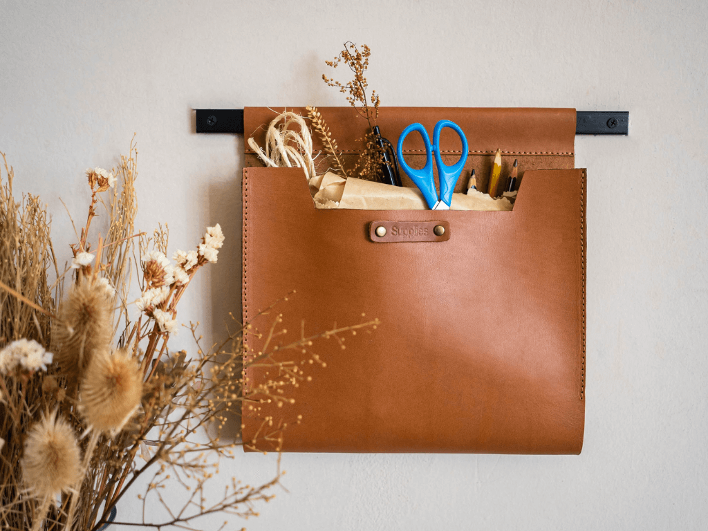 Pocket Storage Rack Leather & Iron