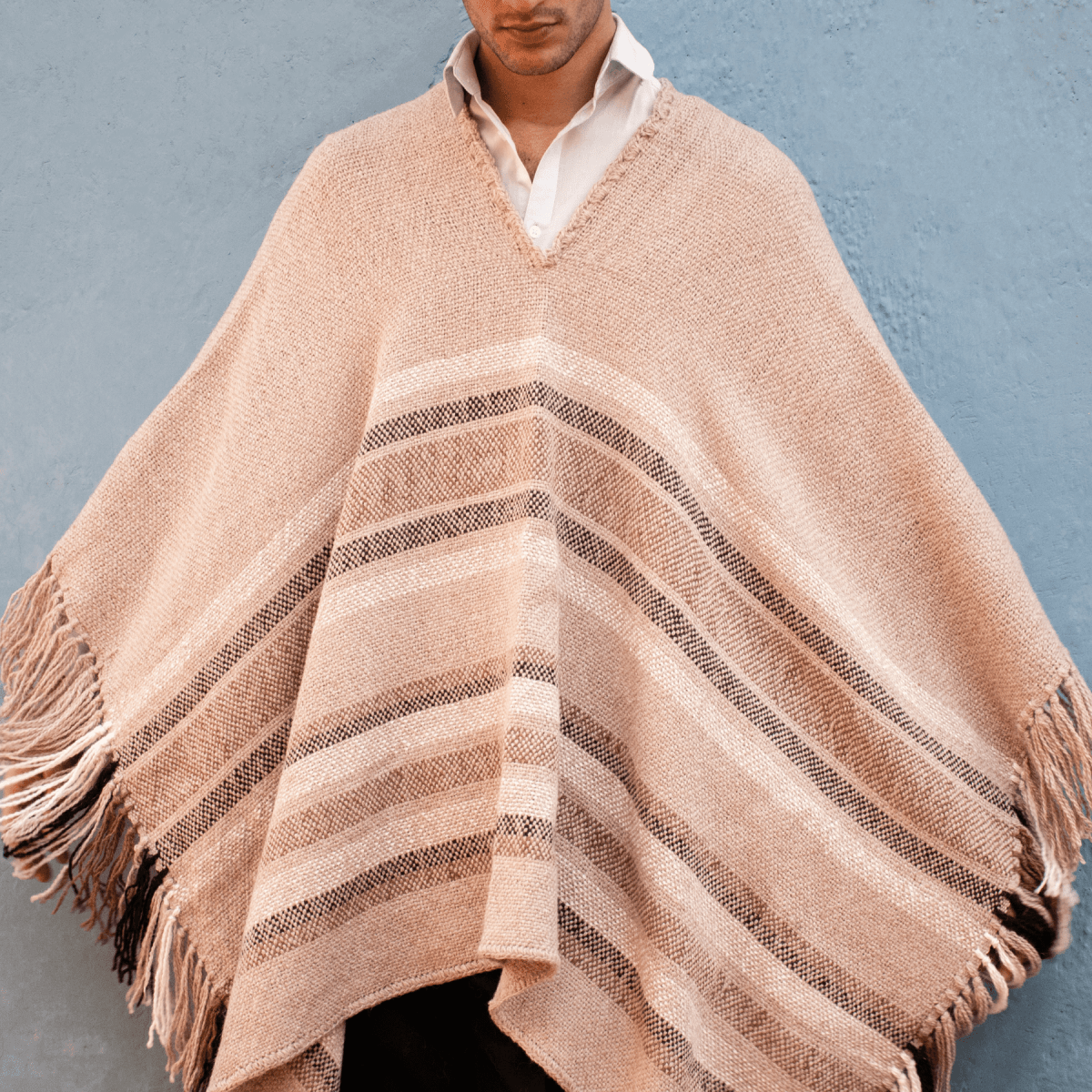 Llama Wool Knitted Poncho (Beige)Gaucholife