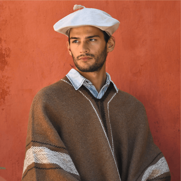 Llama Wool Knitted Poncho (Brown)