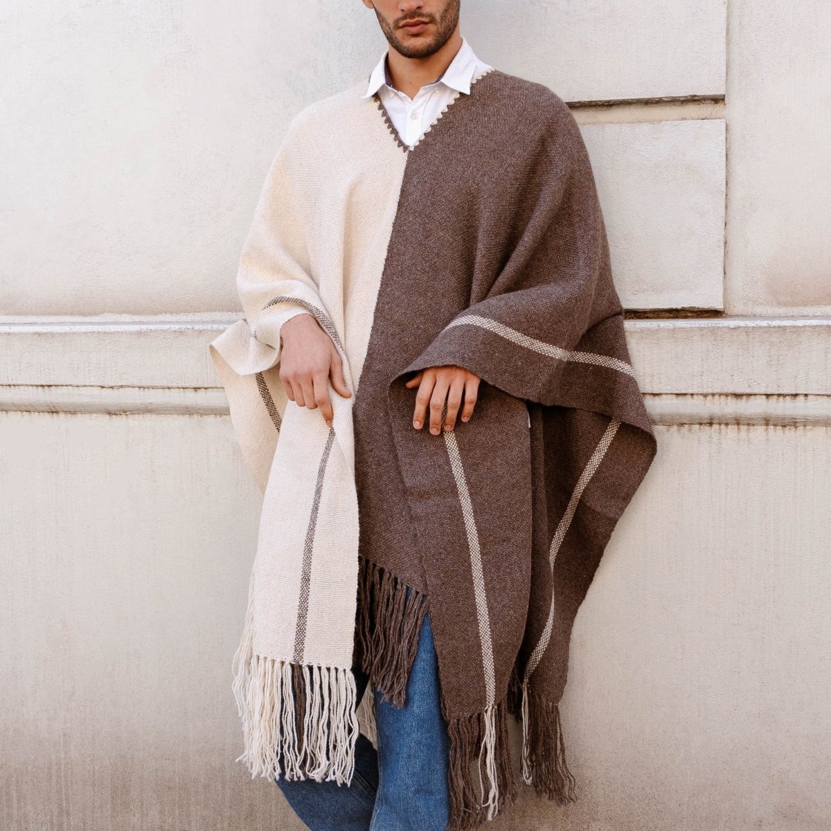 Llama Wool Knitted Poncho (Cream & Gray)Gaucholife