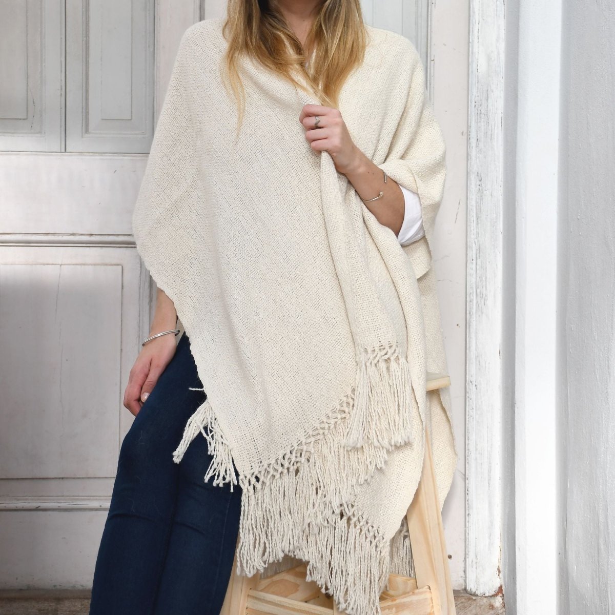 Gaucholife Poncho Llama Wool Knitted Shawl Poncho (Cream)