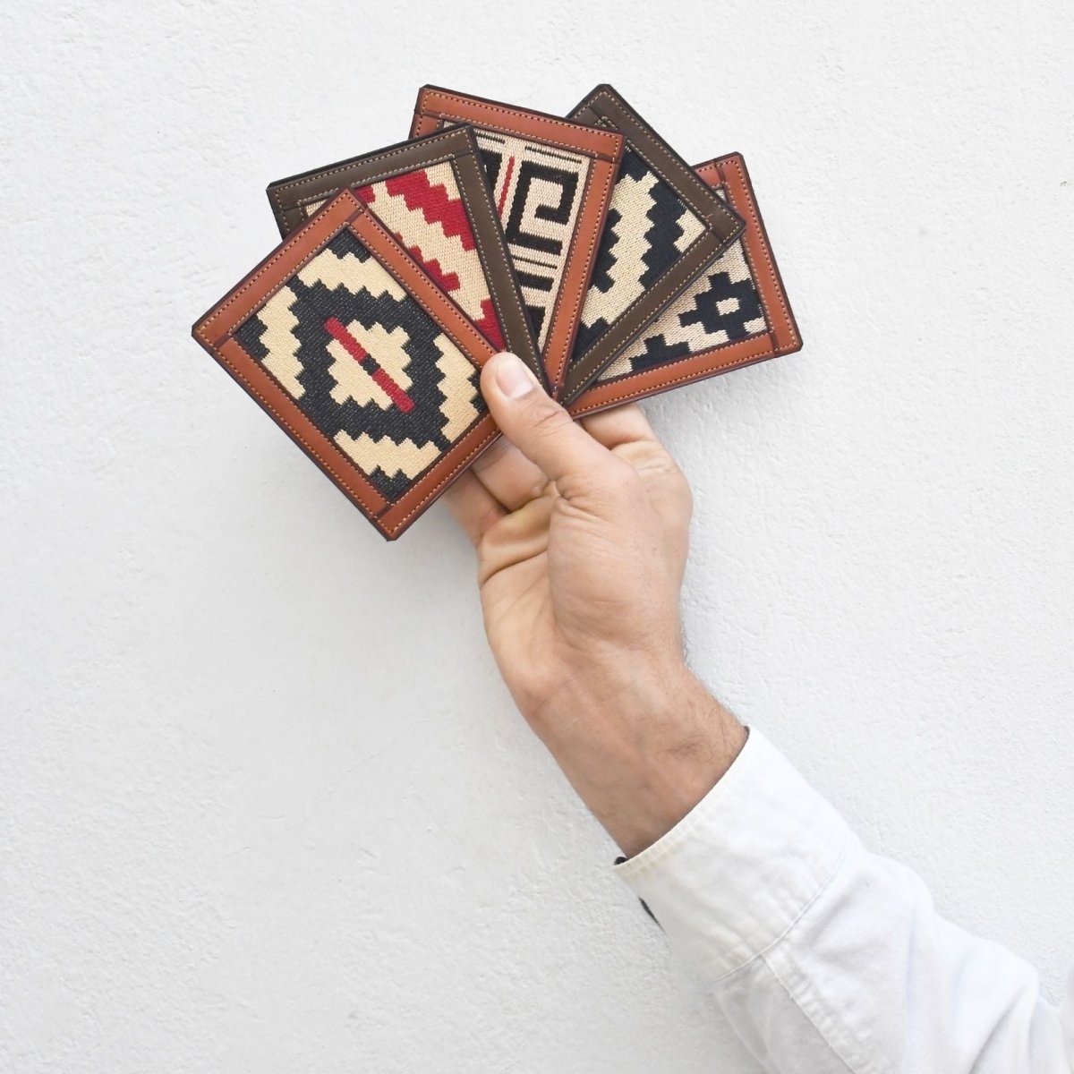 Thin Woven Leather Card Holder (Red)BrownGaucholife